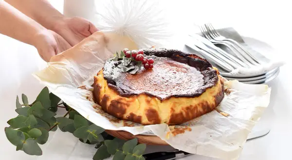 Tarta queso La Viña, cremosa y dorada, lista para disfrutar. Perfecta si la preparas con Thermomix.